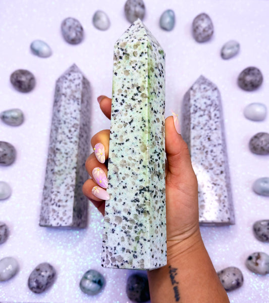 Kiwi Jasper Point Generator Crystal Tower 'Kenya' 0.767kg