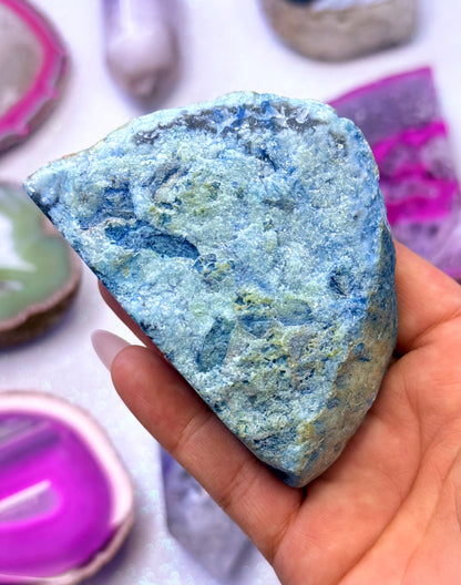 Blue Australian Agate Druzy Dyed Basecut Freeform Standing Tower Natural Dyed Crystal ‘Bobbie’ 230g