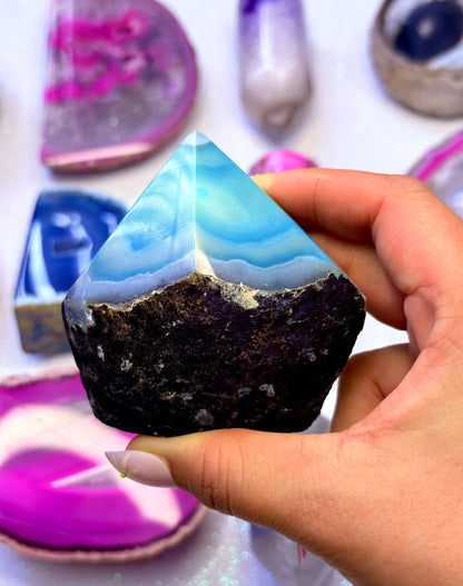 Blue Agate Point Basecut Freeform Generator Tower Dyed Natural Crystal 'Bella' 318g