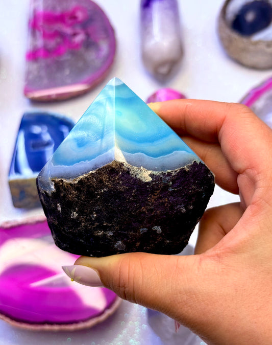 Blue Agate Point Basecut Freeform Generator Tower Dyed Natural Crystal 'Bella' 318g