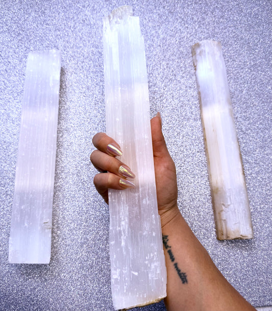 Selenite Raw Charging Log Extra Large - 0.746kg