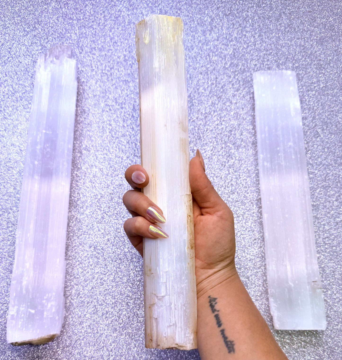 Selenite Raw Charging Log Extra Large 0.394kg