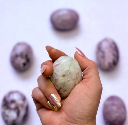 Pink Tourmaline Rubelite Palm Stone 94g #4
