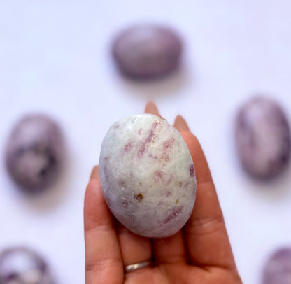 Pink Tourmaline Rubelite Palm Stone 94g #4