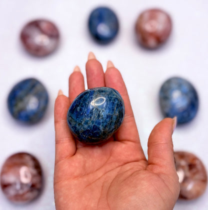 Blue Apatite Palm Stone 101g #1