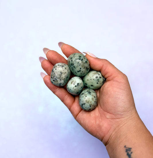 Kiwi Jasper Tumble Stone - Large Size