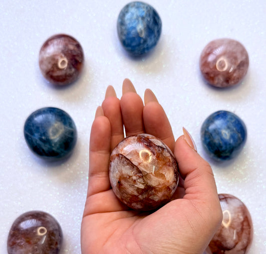 Fire Hematoid Quartz Palm Stone 121g #13